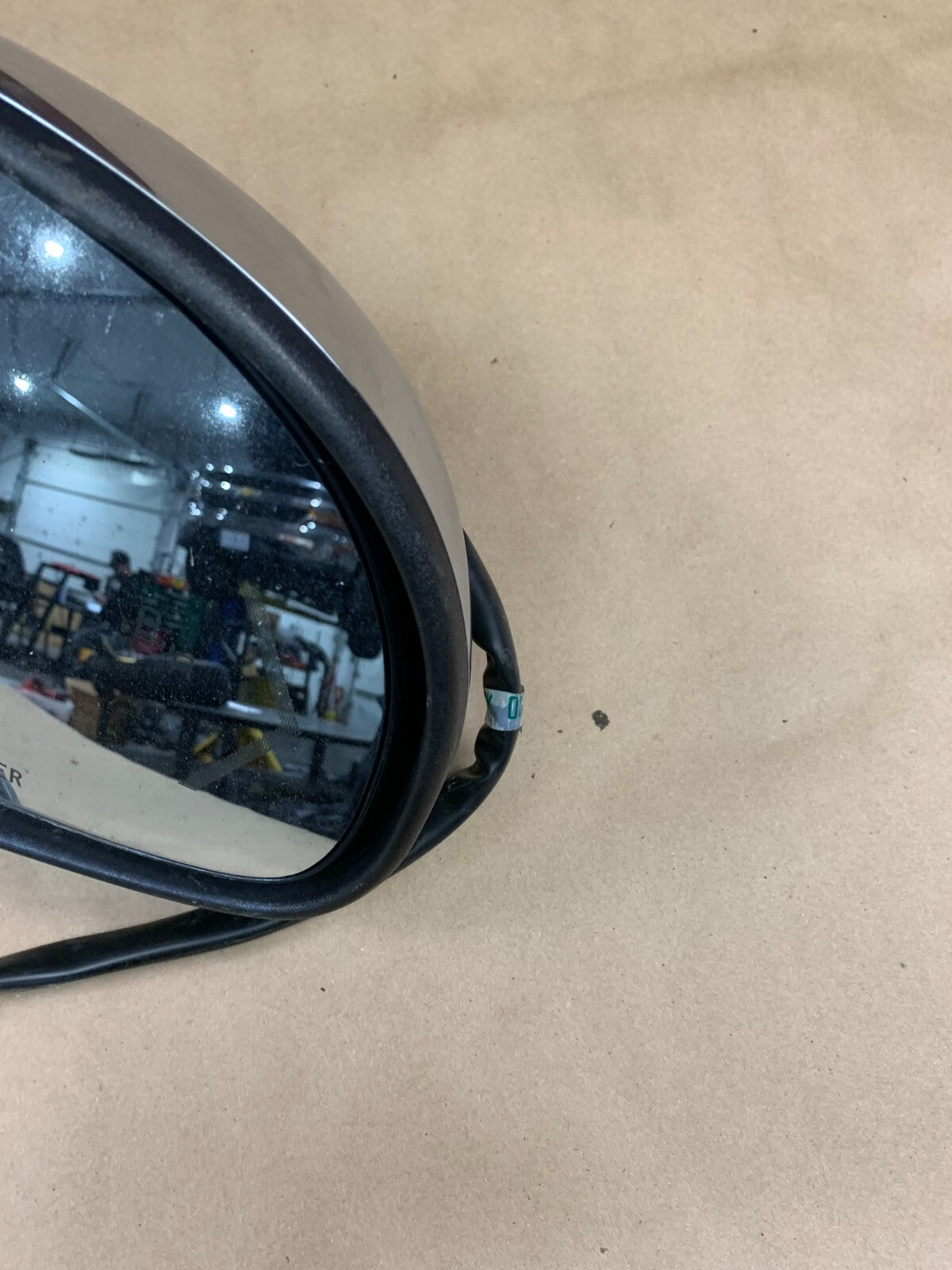 2009-2014 Suburban Passenger RH Side Door Mirror Power Folding Heated 25788590