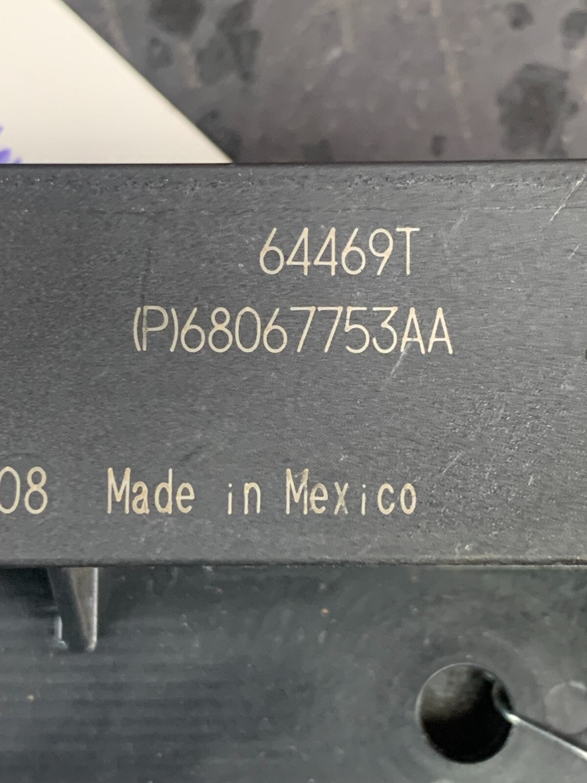 2015 -2020 CHALLENGER/300 KEYLESS ENTRY ANTENNA MODULE RECEIVER OEM 68067753AA