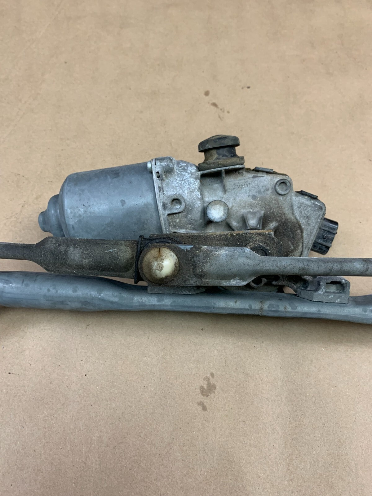 12-23 Dodge Charger SRT-8 SRT Windshield Window Wiper Motor & Linkage Assembly