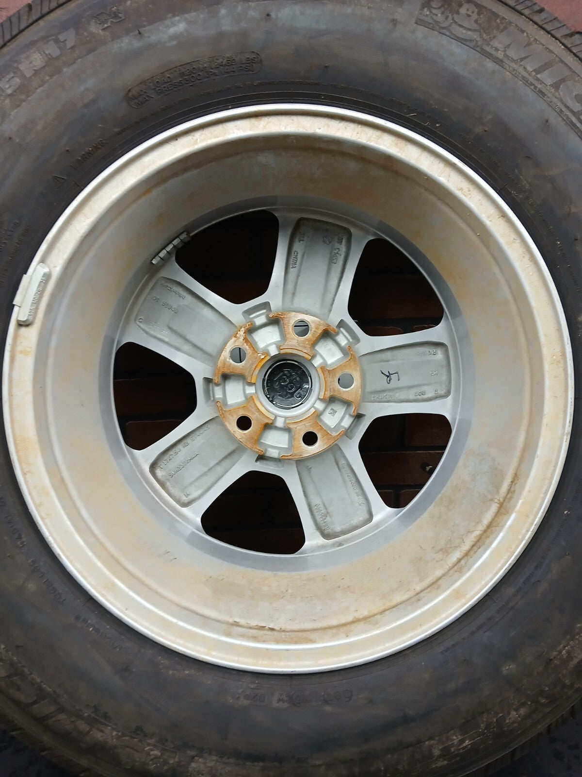 2018-2023 17" Jeep Wrangler Wheel/Tire 5vh23trmaa 17x7.5 9/32 Silver 5 Spoke