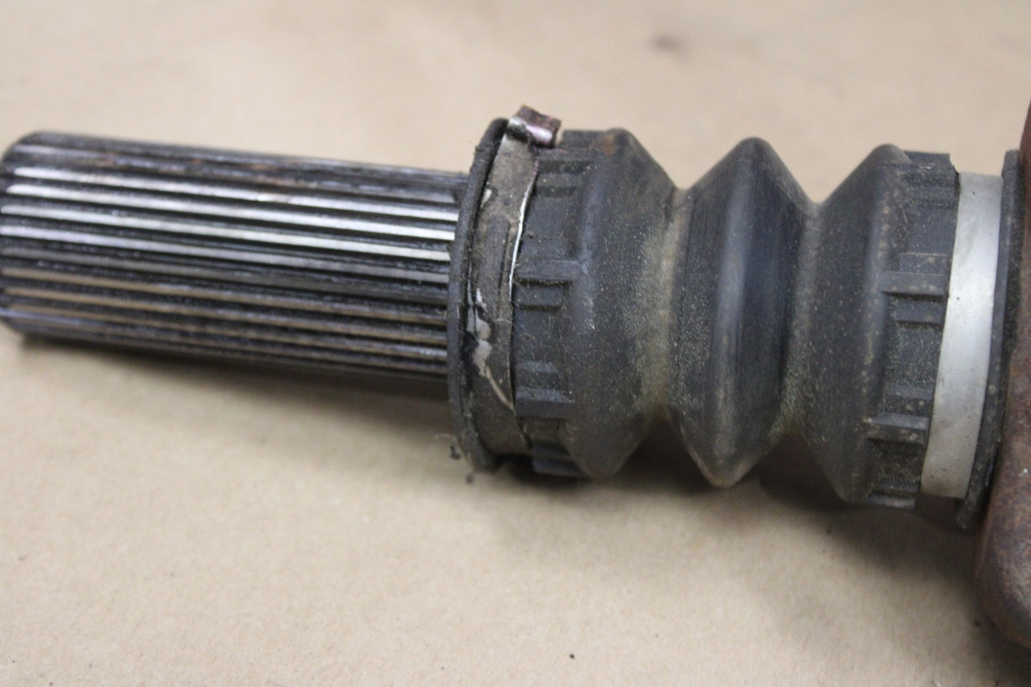 2007-2014 Cadillac Escalade Front Driveshaft Drive Shaft Assembly OEM
