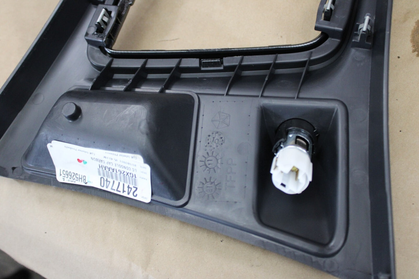 2010-2014 Dodge Challenger SRT8 Center Console Cup Holder Shifter Bezel Socket