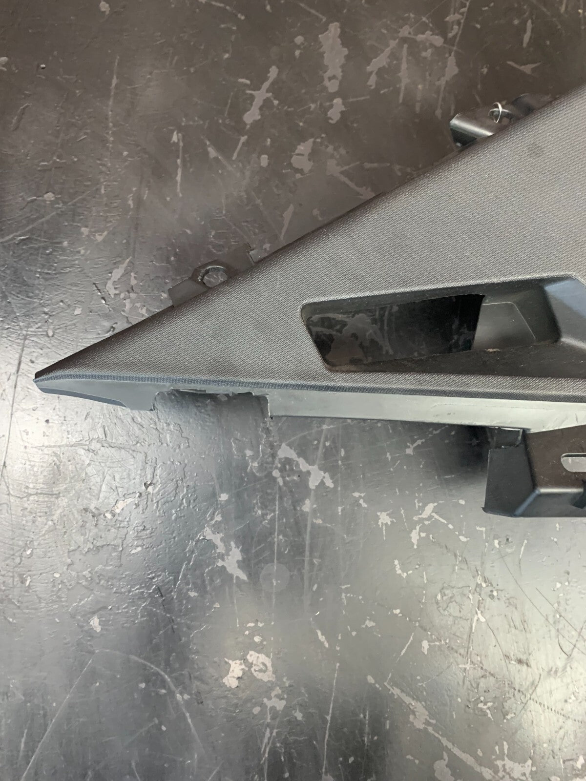 2015 - 2023 DODGE CHALLENGER REAR LEFT C PILLAR TRIM COVER PANEL OEM 5RP37DX9AE