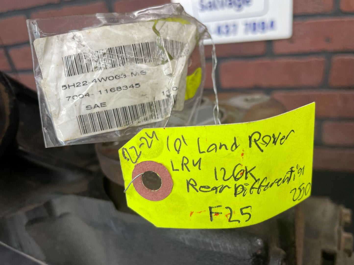 Land Rover LR4 10-13 OEM Rear Differential Carrier Non Locking 5H22-4W063-MB
