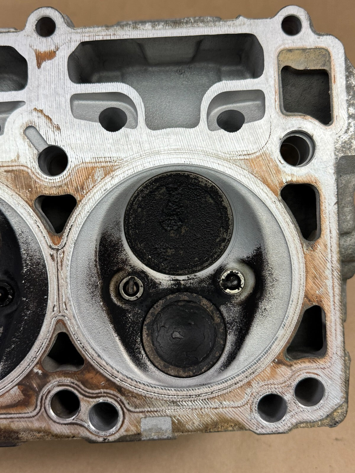 05-10 Dodge Jeep 6.1l Hemi SRT8 OEM CORE DMG Right Pass Cylinder Head 05037369aa