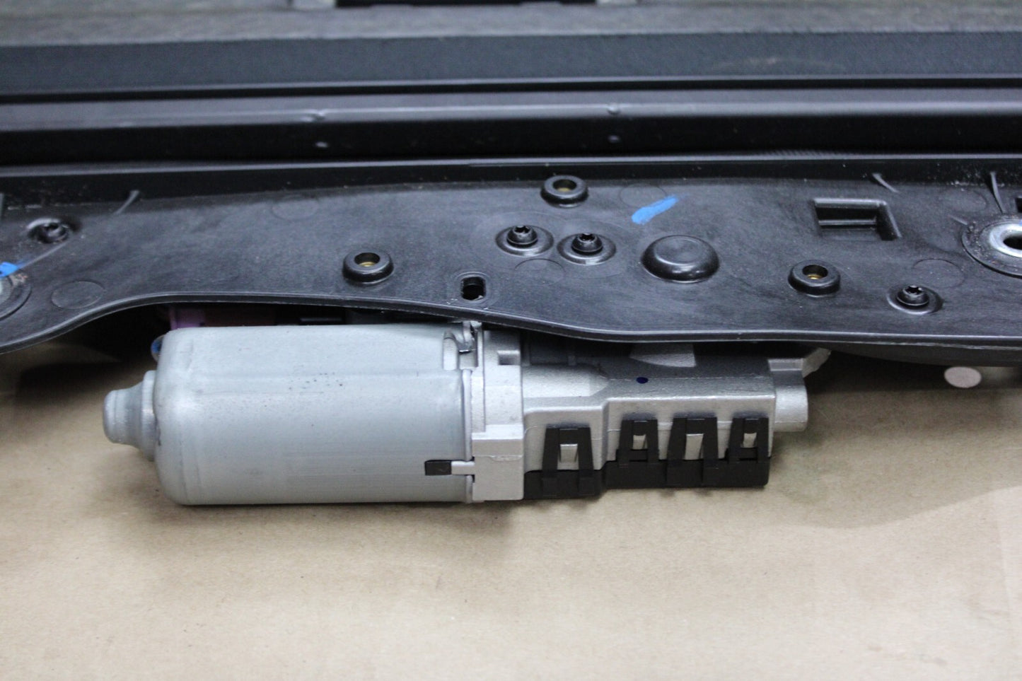 2014-2023 DODGE CHARGER SUNROOF SUN ROOF MOONROOF MOTOR FRAME DRAINS SHADE OEM