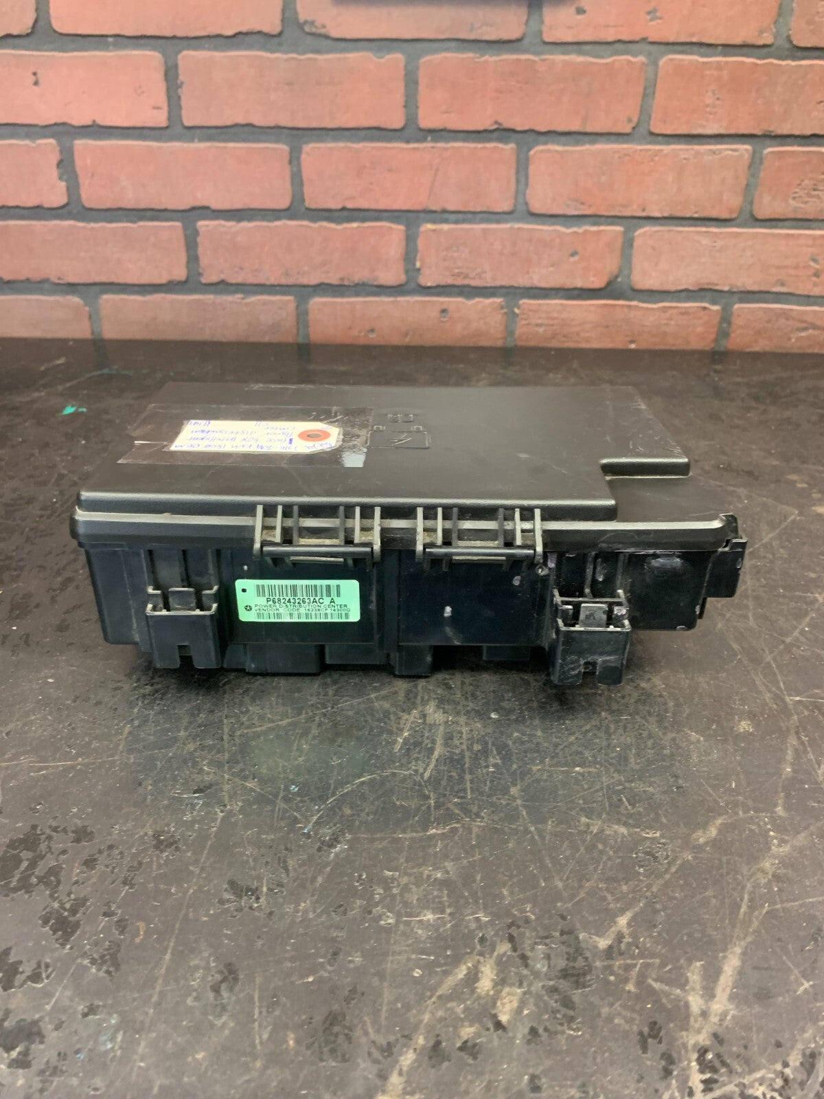 2015 RAM 1500 OEM FUSE BOX INTELLIGENT POWER DISTRIBUTION CENTER 68243263AC