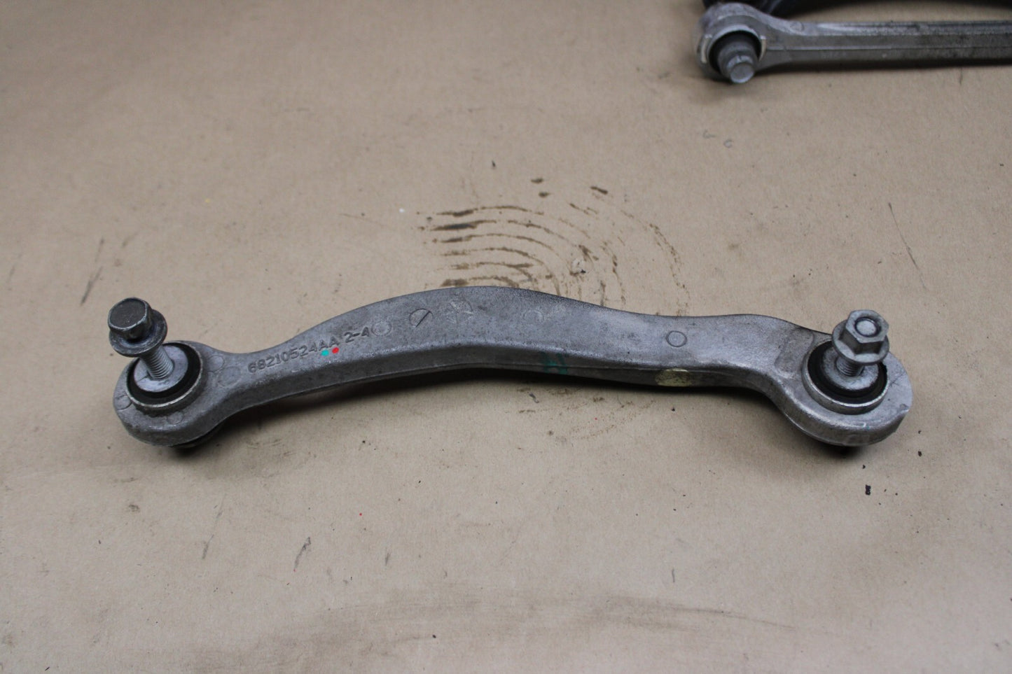 15-23 Dodge Charger/Challenger/300 Right Rear Suspension Control Arm Strut Set