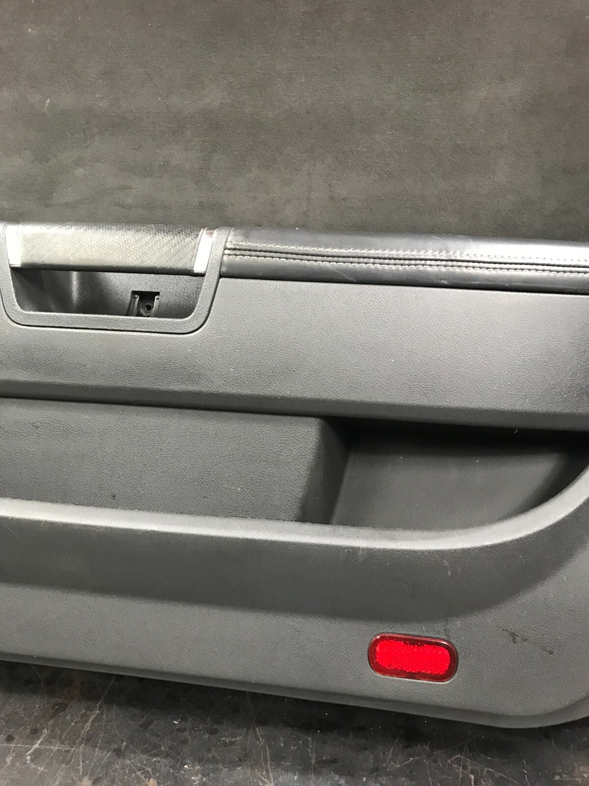 08-14 Dodge Challenger SRT Passenger Right Door Trim Panel Door Interior Black