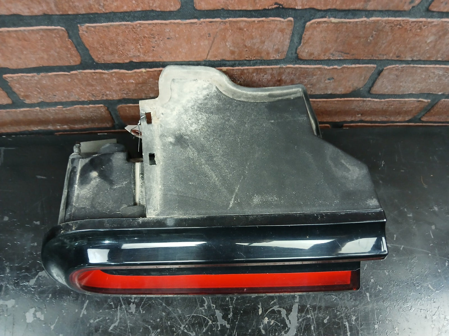 2015-2023 Dodge Challenger Driver LH Side Rear Tail Light Lamp 68174069af