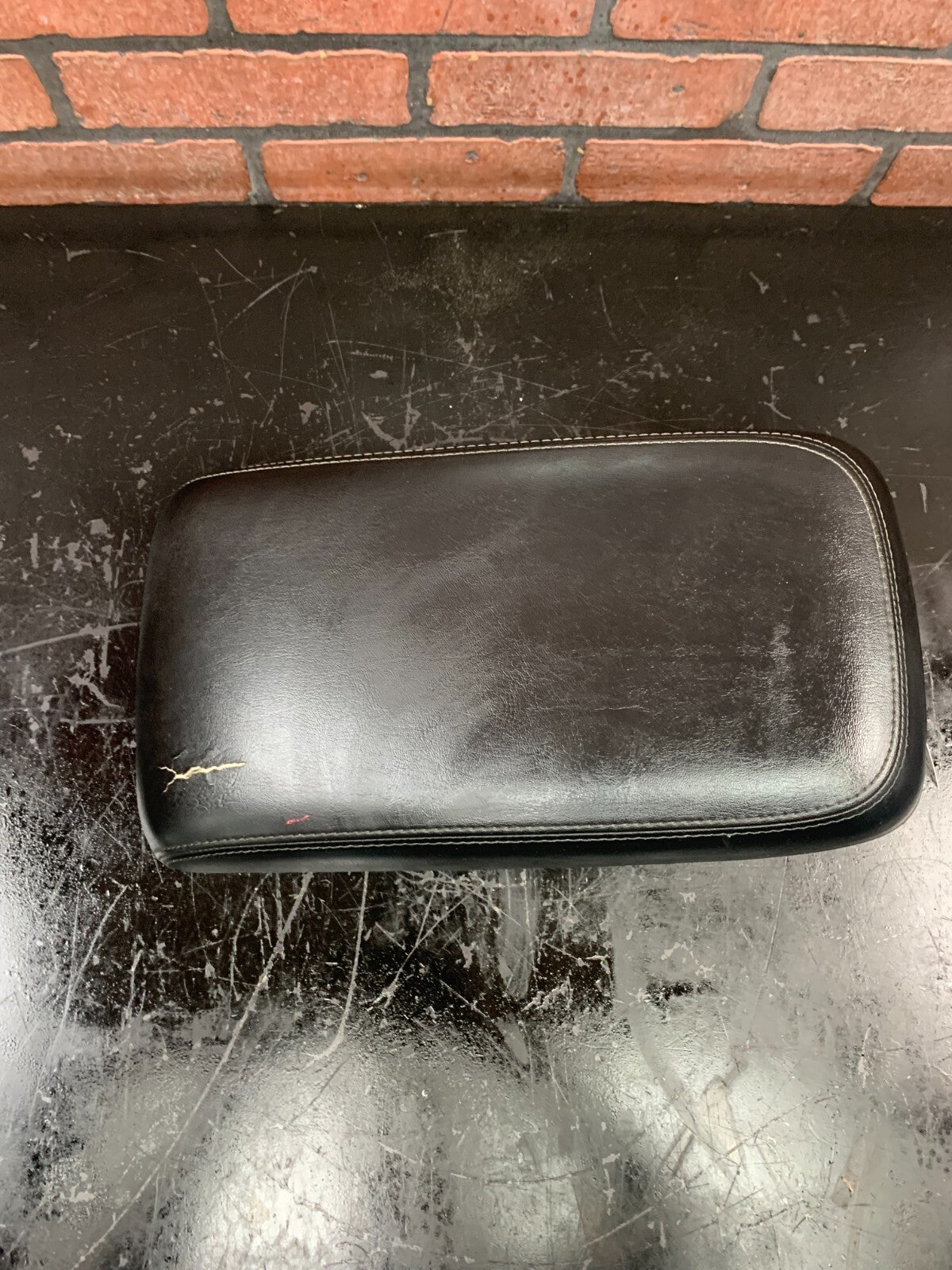 2015-2022 DODGE CHARGER FRONT CENTER CONSOLE STORAGE COVER LID ARMREST OEM.