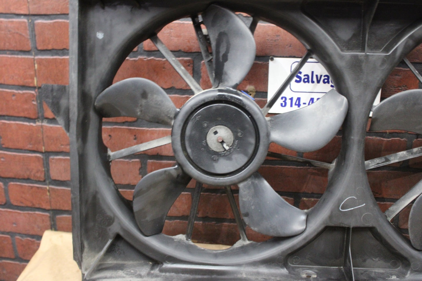 2007-2014 Cadillac Escalade Engine Dual Cooling Fan Motors Assembly Factory OEM