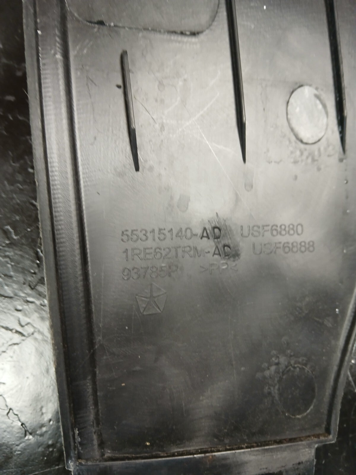2011-2023 Dodge Charger Front Passenger RH Side Door Window Molding 55315140ad