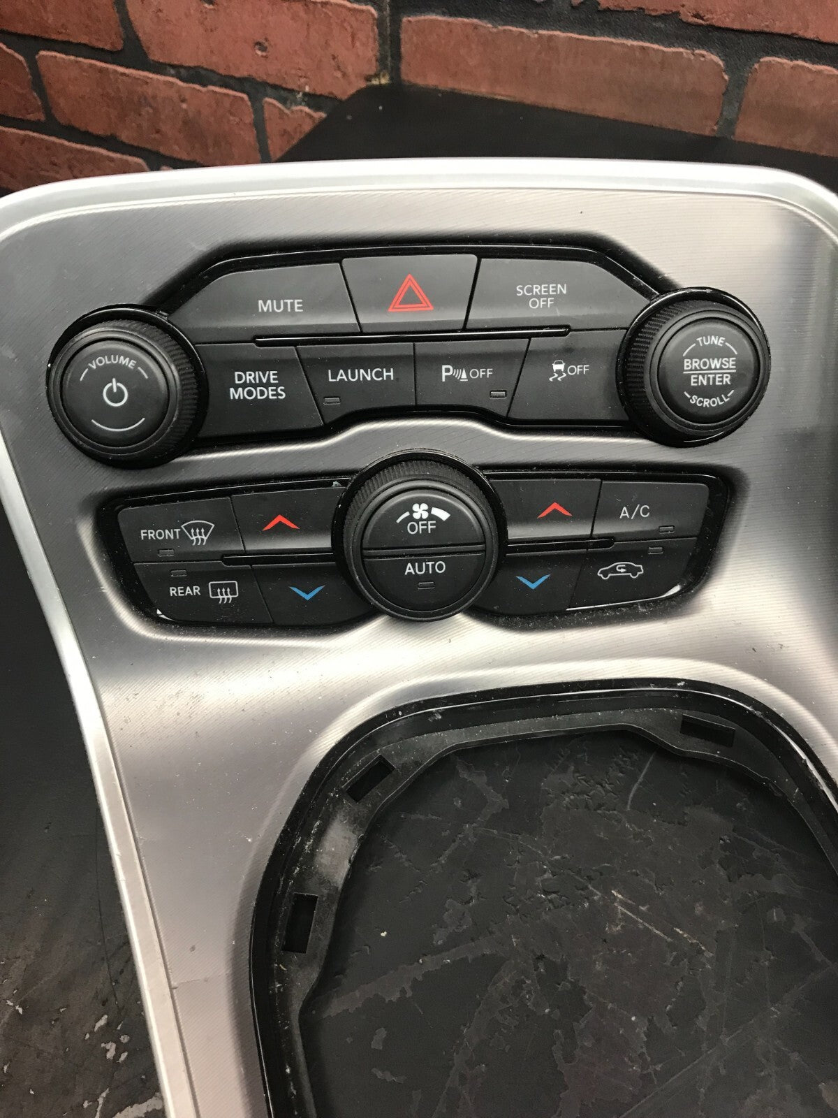 19-22 Challenger SRT HVAC Climate Control & Shifter Bezel 6TD481X8AA 68415454AB