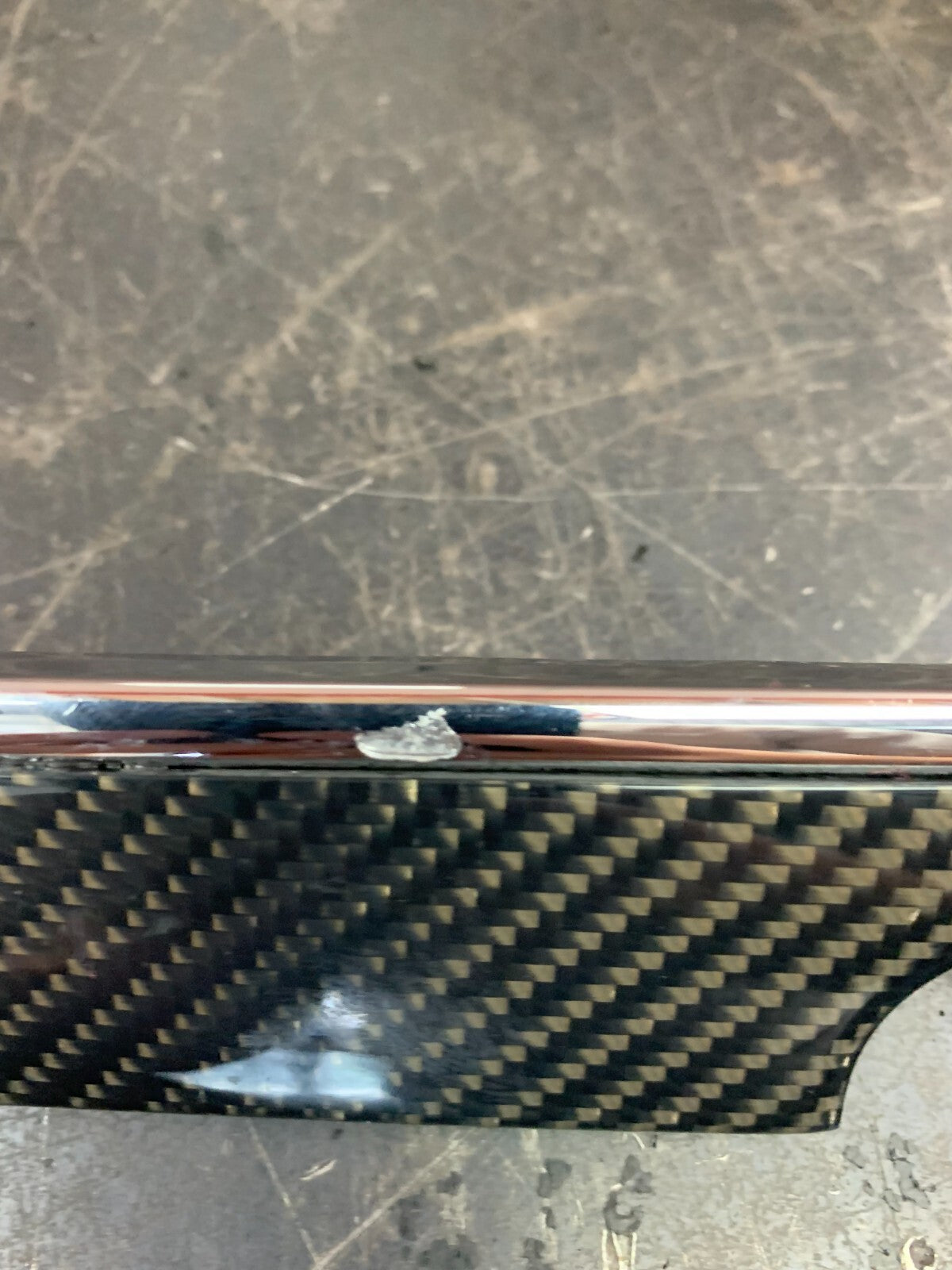 15-18 JEEP GRAND CHEROKEE SRT8 OEM FRONT LH DOOR PANEL CARBON FIBER TRIM Damaged