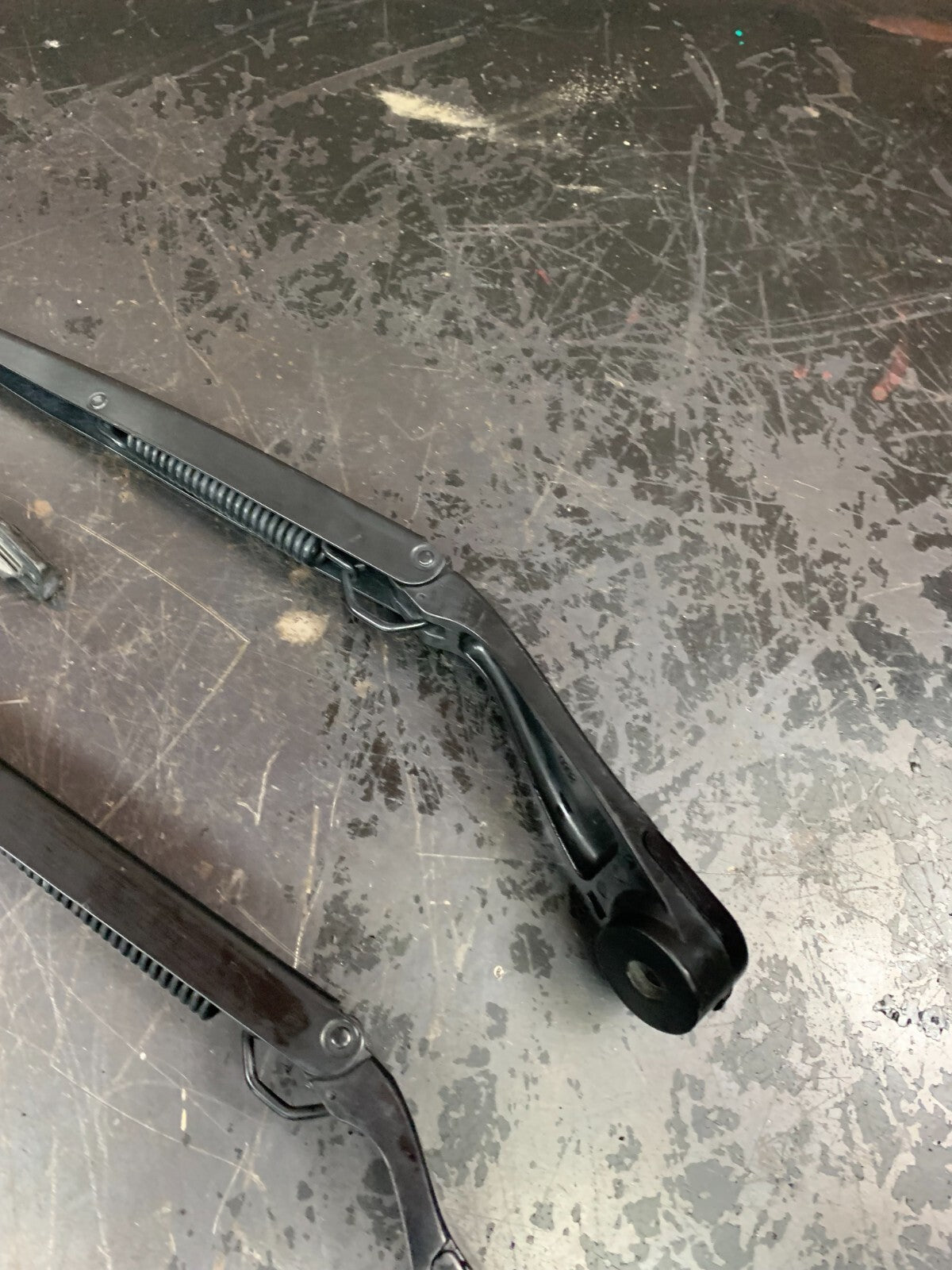 2015-2020 Dodge Challenger SRT Wind Shield Wiper Set Of 2 LH/RH OEM Mopar Bosch