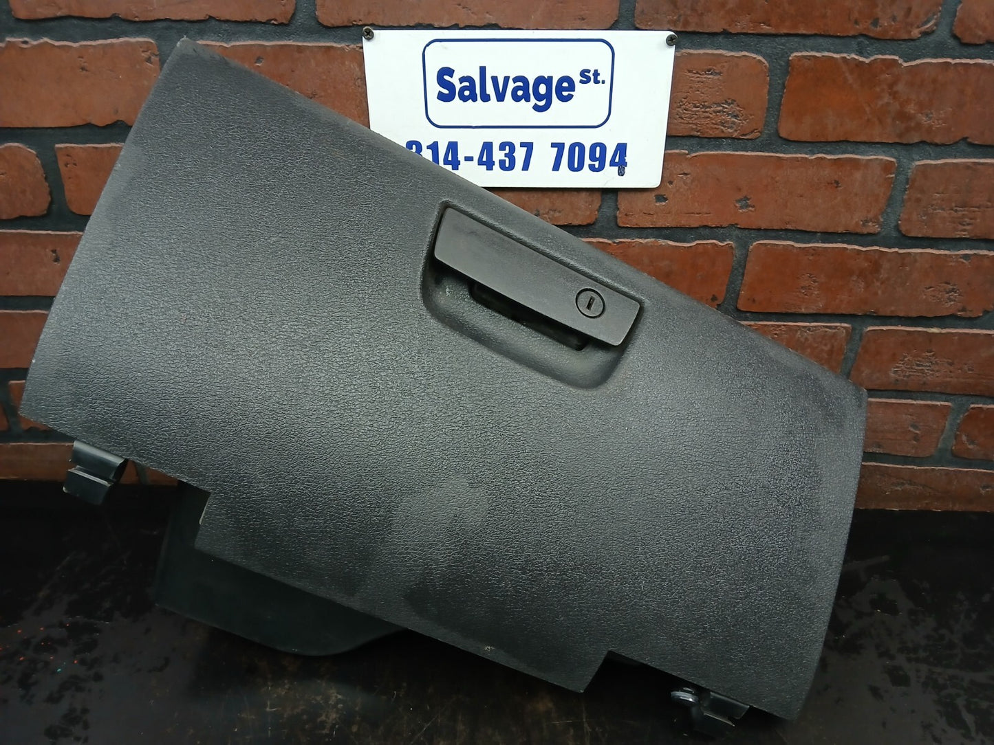 2008-2010 Jeep Grand Cherokee Dash Glove Box Compartment Assembly Black