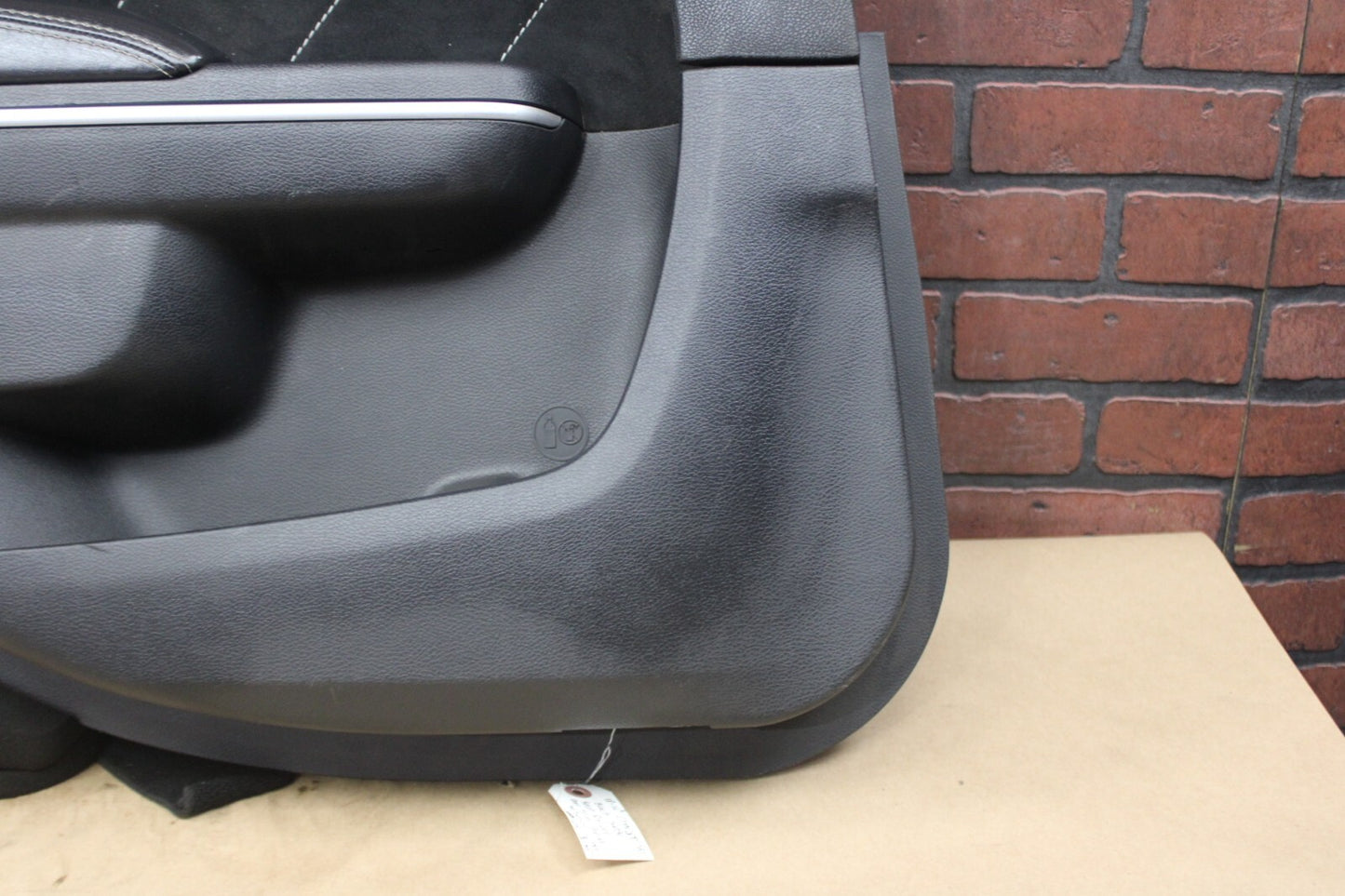 11-14 DODGE CHARGER SRT8 OEM INTERIOR REAR LEFT DOOR PANEL TRIM COVER 1PE35DX9AI