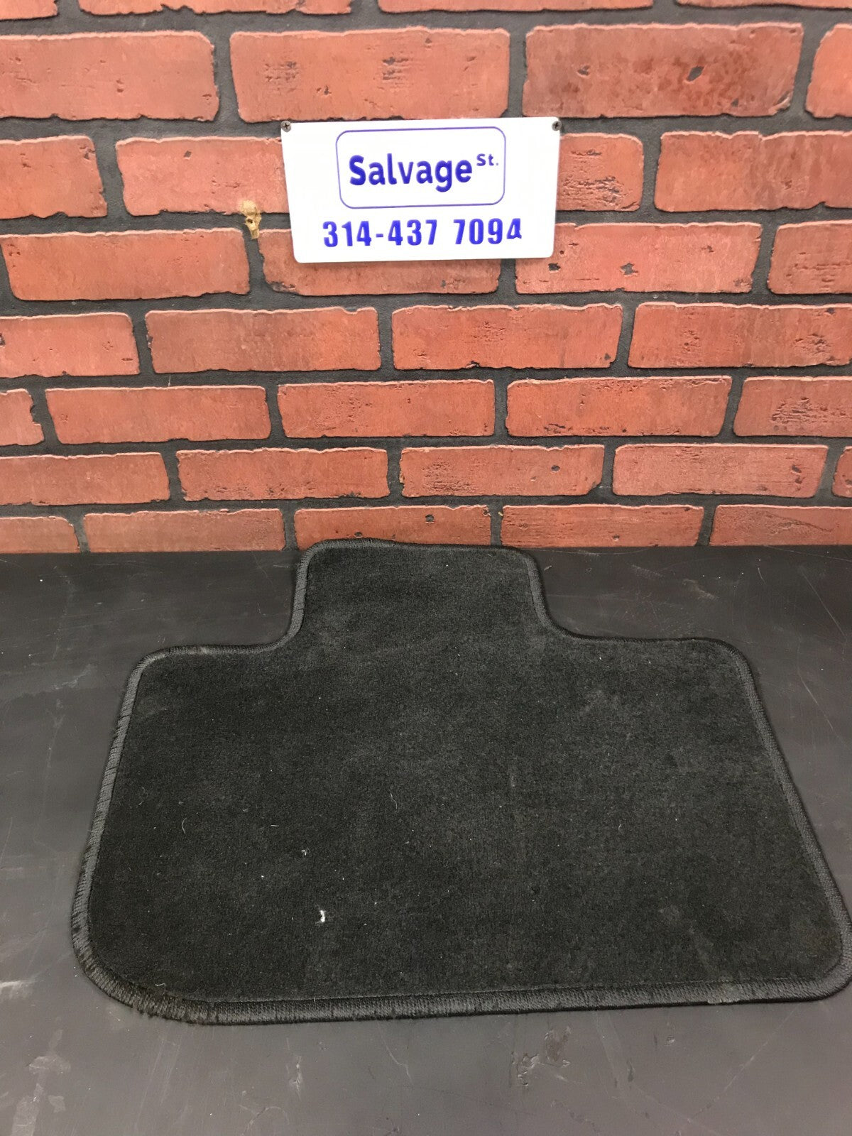 2018-2023 Chrysler 300 Interior Carpet Floor Mats Cover Set of 4 Black