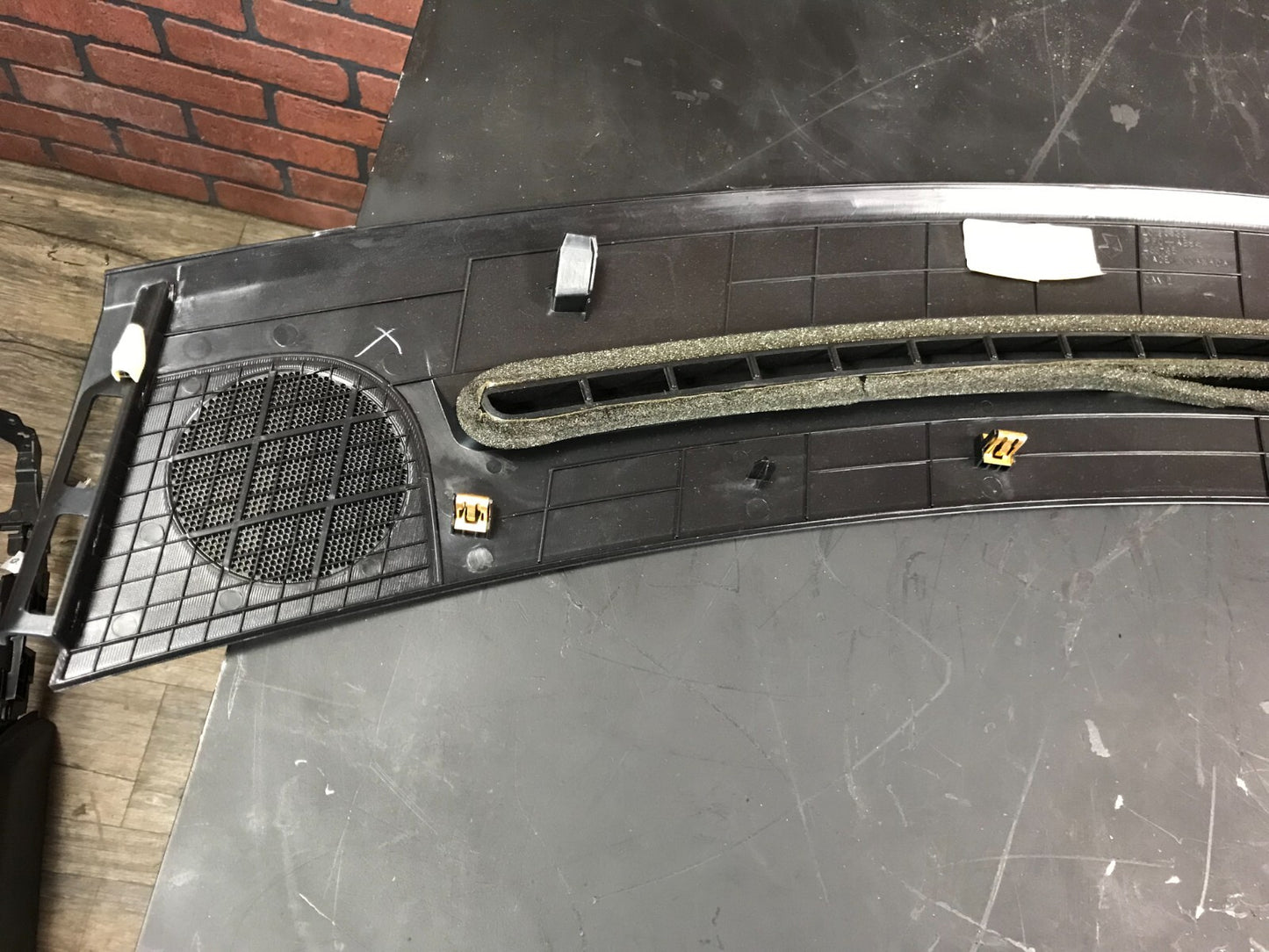 2012 300 Dash Windshield Defroster Grille Panel 1JQ67DX9AH