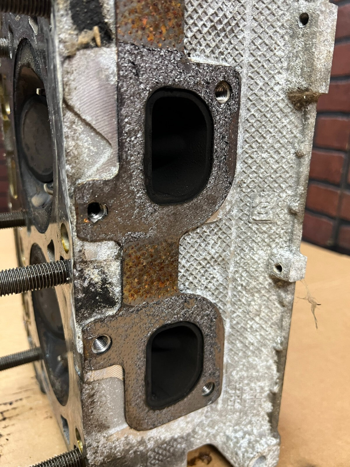 06-10 Dodge Magnum 6.1l Hemi SRT8 OEM Driver Side Cylinder Head Great Condition