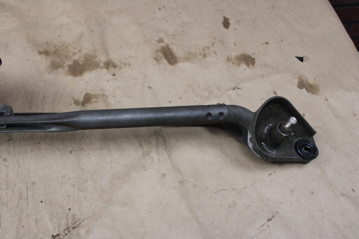 2005-2009 Chrysler 300 Dodge SRT8 Windshield Wiper Motor Linkage Assembly OEM