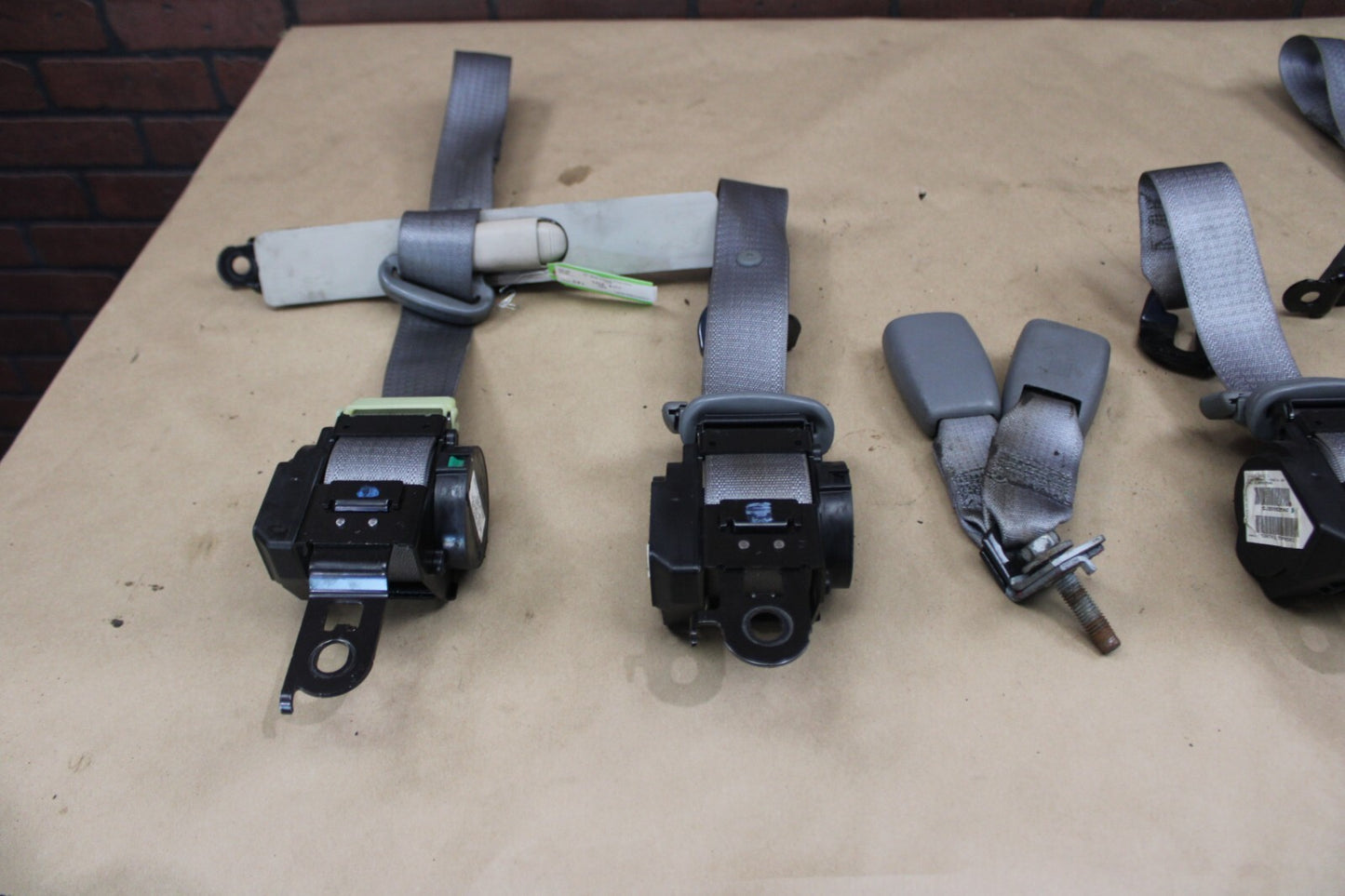 JEEP GRAND CHEROKEE SRT8 6.1L 2006-2010 OEM FRONT REAR LEFT RIGHT SEAT BELT SET