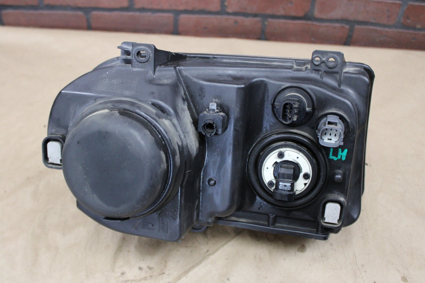 2005-2010 CHRYSLER 300 SRT8 DRIVER LEFT LH XENON HID HEADLIGHT ASSEMBLY OEM BULB