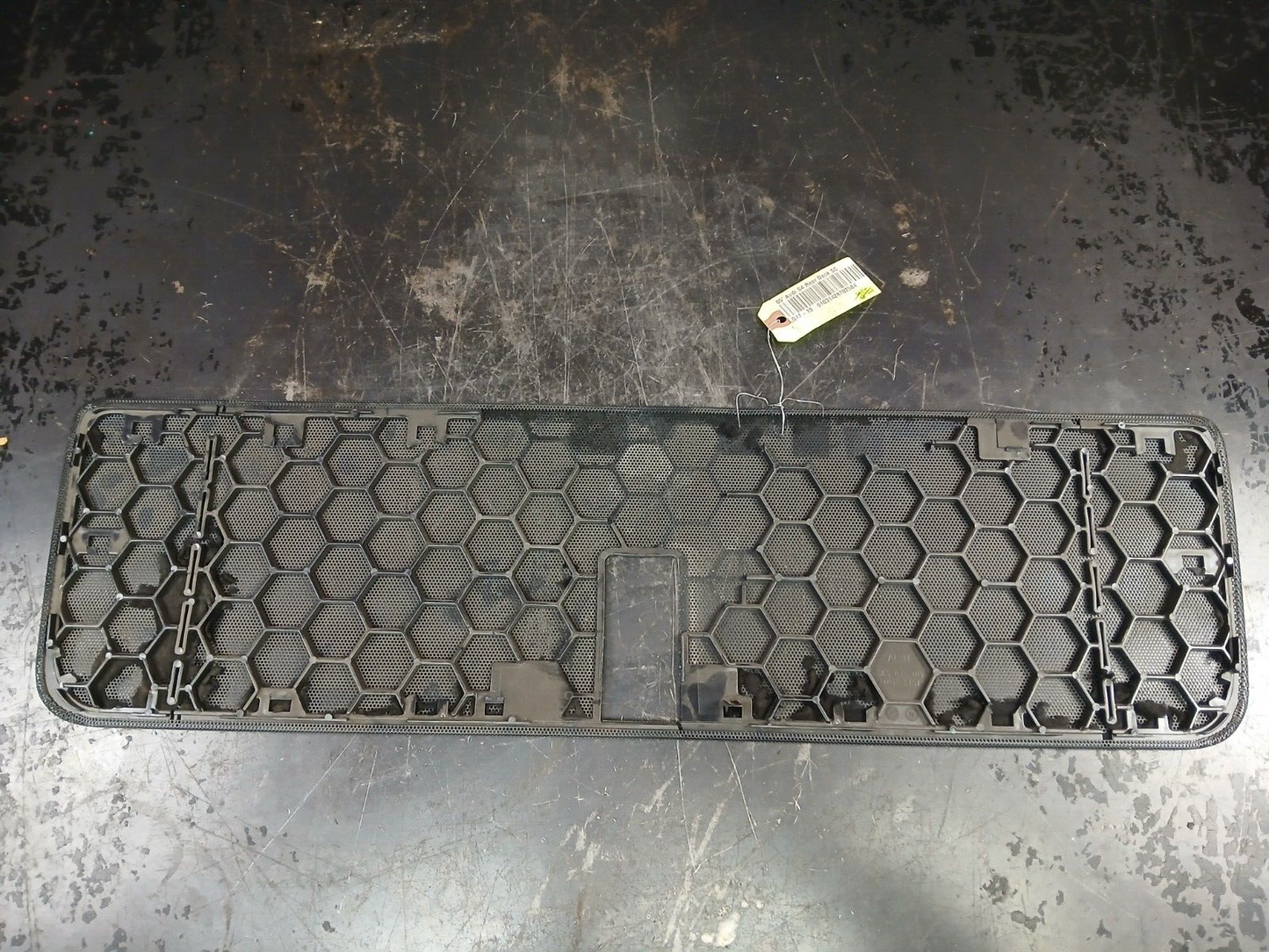 2004-2008 Audi A4 S4 B7 Rear Deck Speaker Cover Grille 8e5 035 405 Damaged