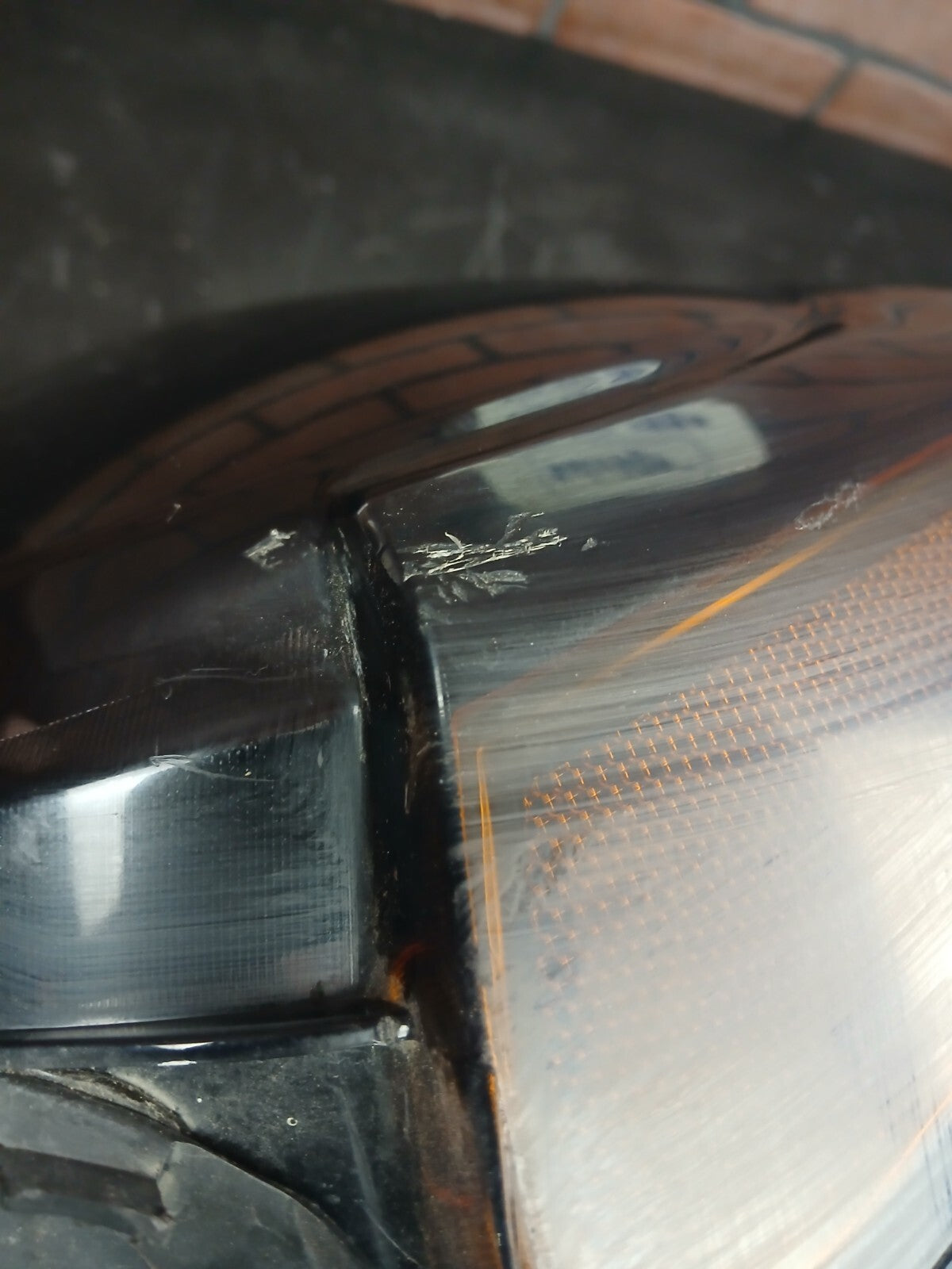 2007 Jeep Grand Cherokee Front Passenger RH Side Headlight Assembly DAMAGED