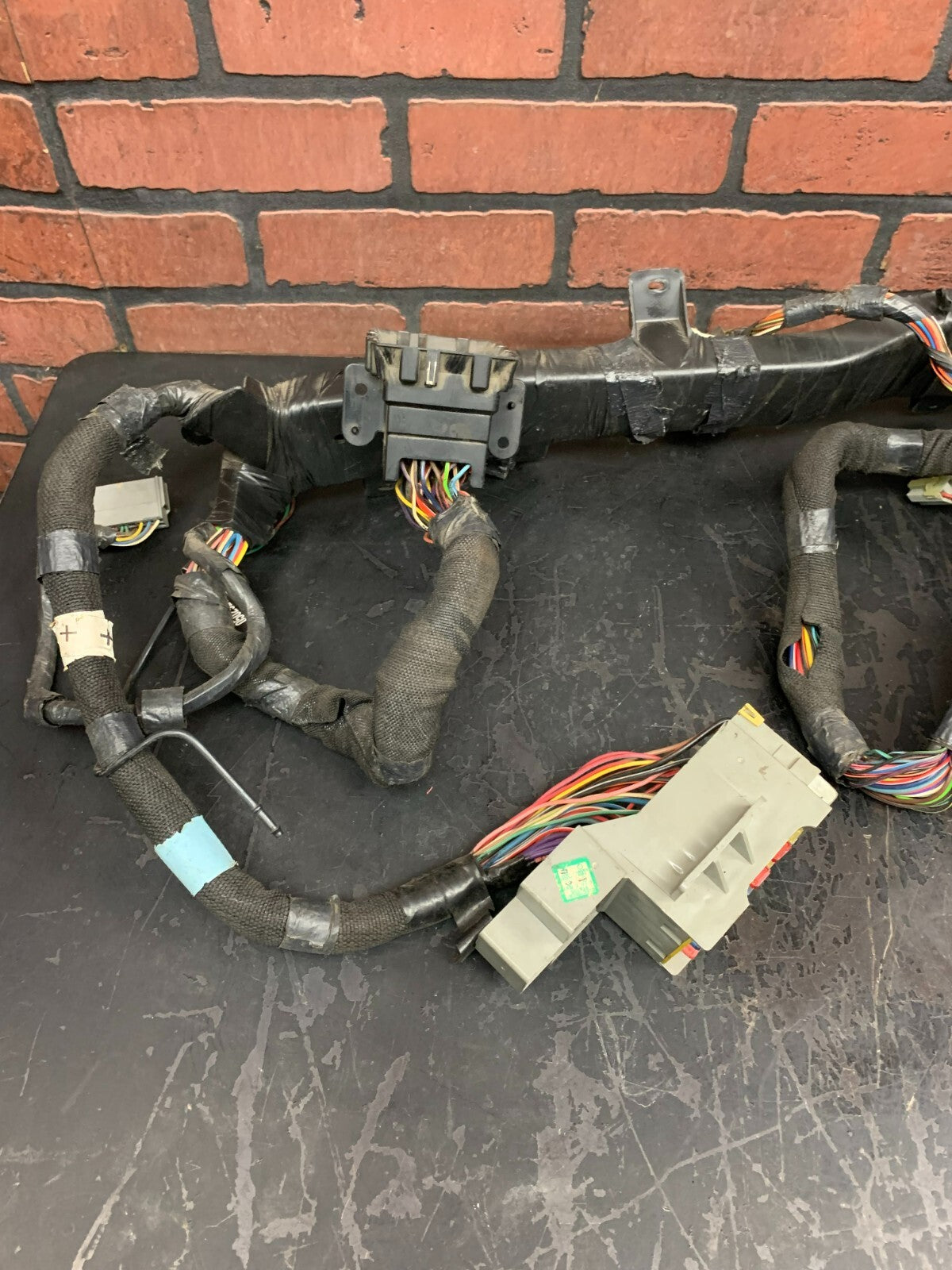 USED OEM 03-04 Dodge Neon Instrument Panel Wiring Harness 4795091AE
