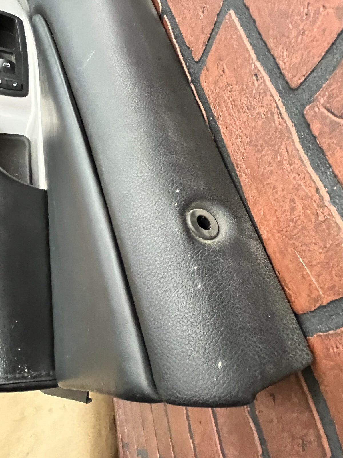 2011-2018 DODGE JOURNEY RIGHT RH FRONT PASSENGER DOOR CARD TRIM PANEL 1QF201X9AH