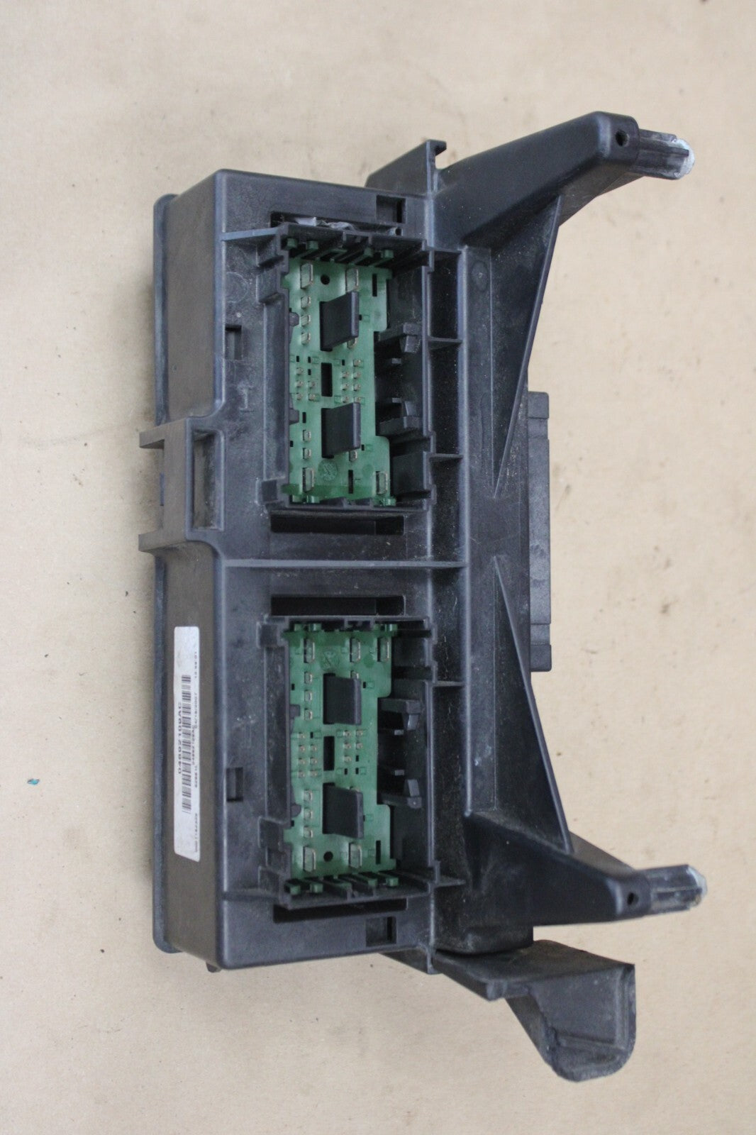 2007 Jeep Grand Cherokee Commander Fuse Box BCM Body Control Module 04692109AC