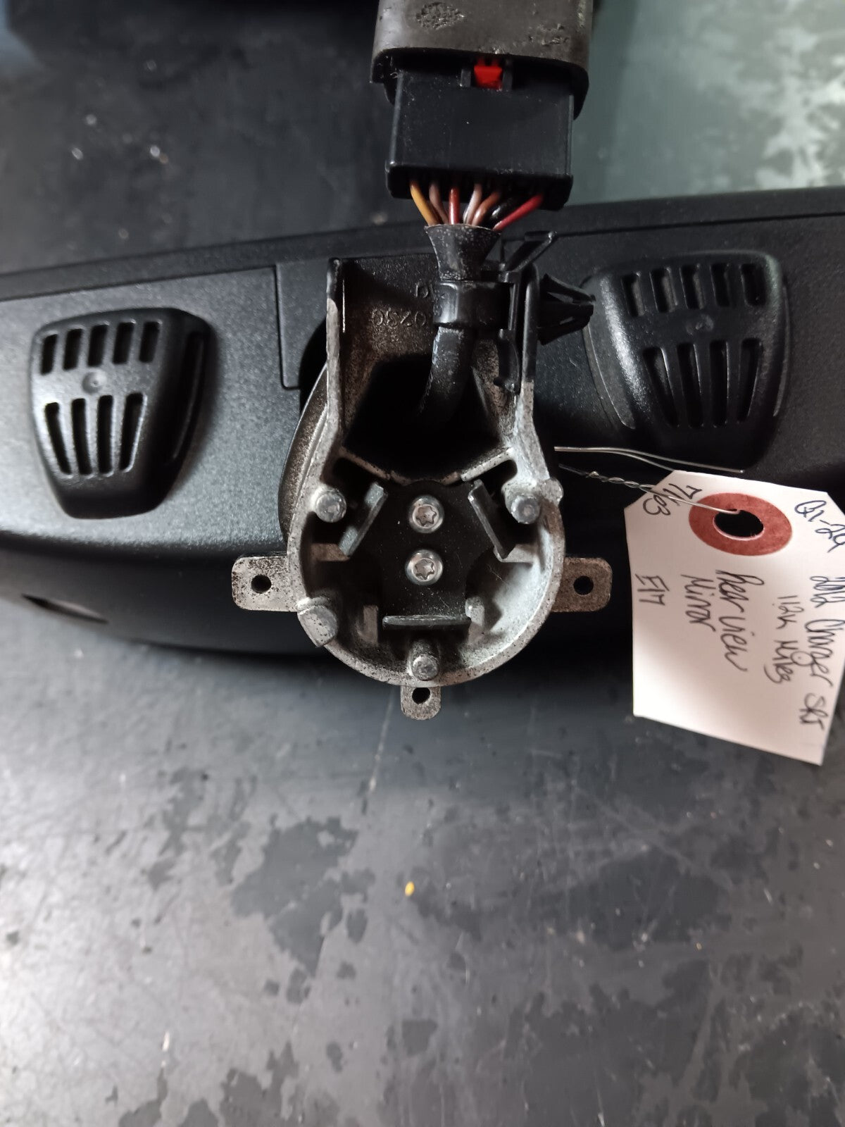 2011-2017 Charger 300 Journey Dart Black Rearview Mirror Auto Dim 57010495ab