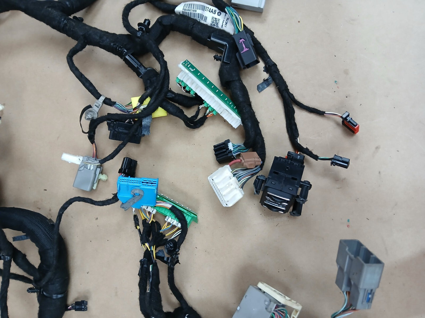 19-20 Dodge Challenger T/A R/T Scat Pack Dash Wiring Wire Harness 68406074AB OEM