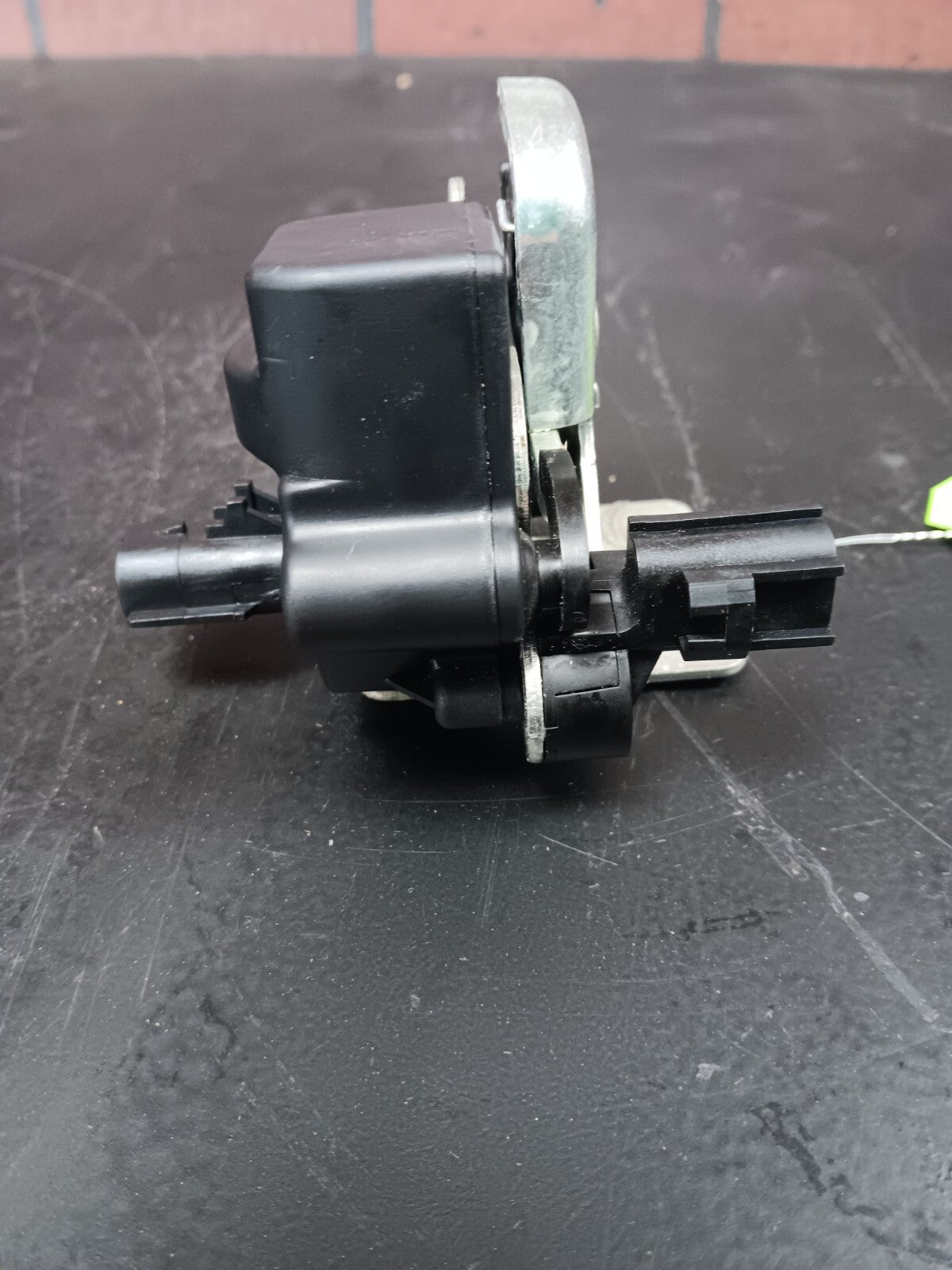 2006-2010 Jeep Grand Cherokee SRT8 Rear Tailgate Latch Lock Actuator 445aba