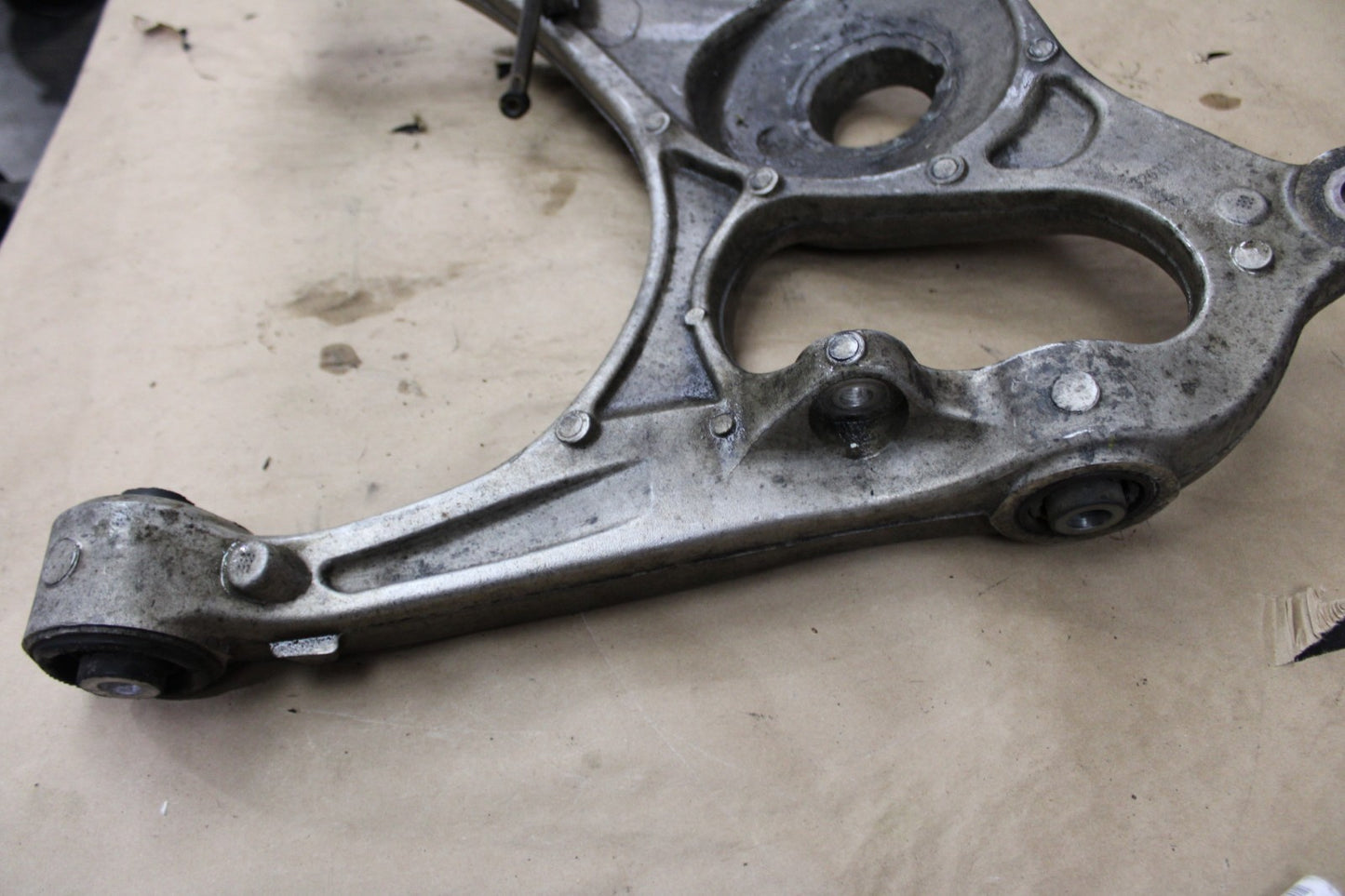 11-22 JEEP GRAND CHEROKEE 4WD REAR RIGHT SIDE LOWER CONTROL ARM OEM 52124814AD