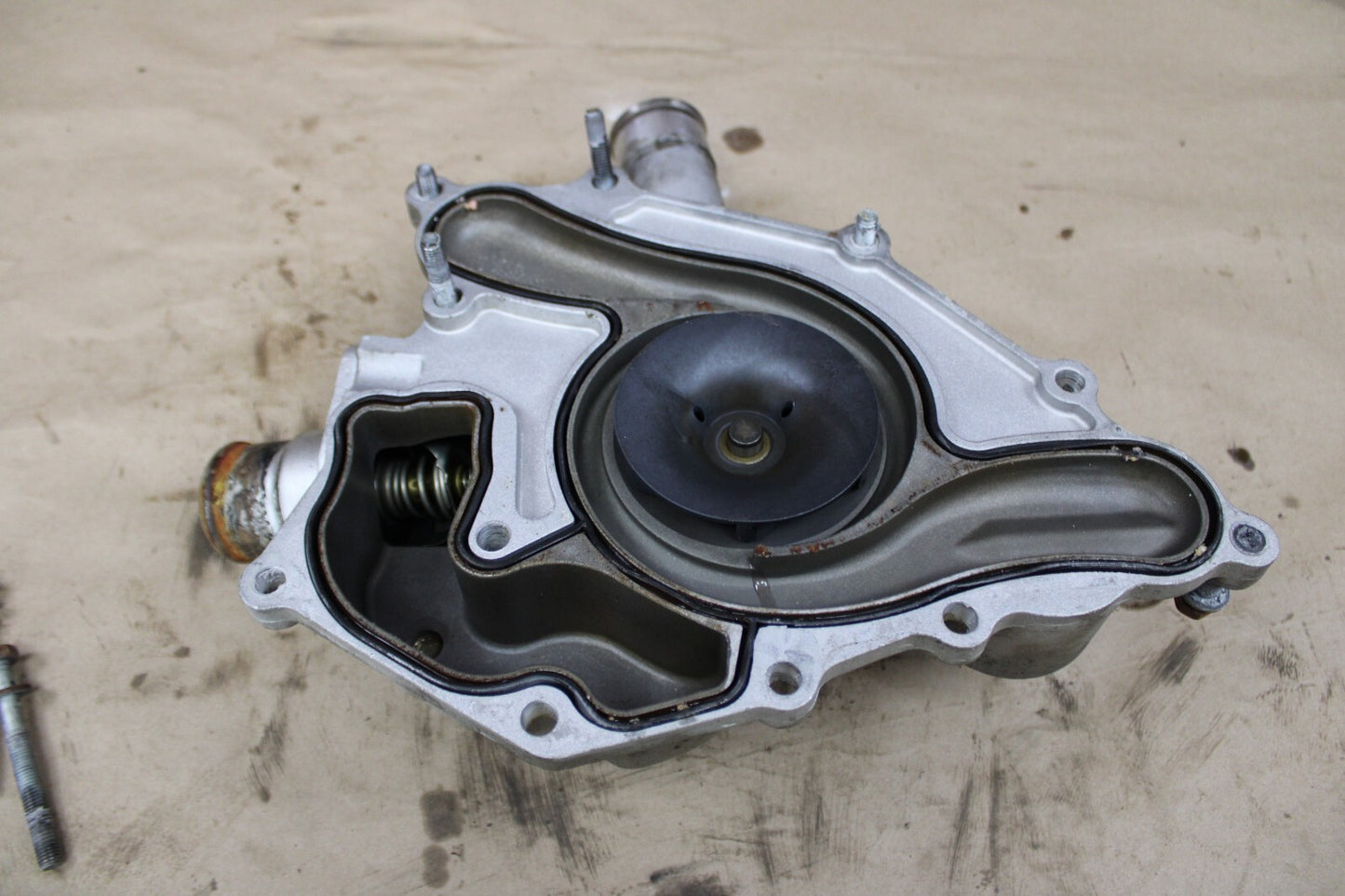 2005-2010 Dodge Chrysler SRT8 6.1L 5.7L HEMI Engine Water Coolant Pump Assembly