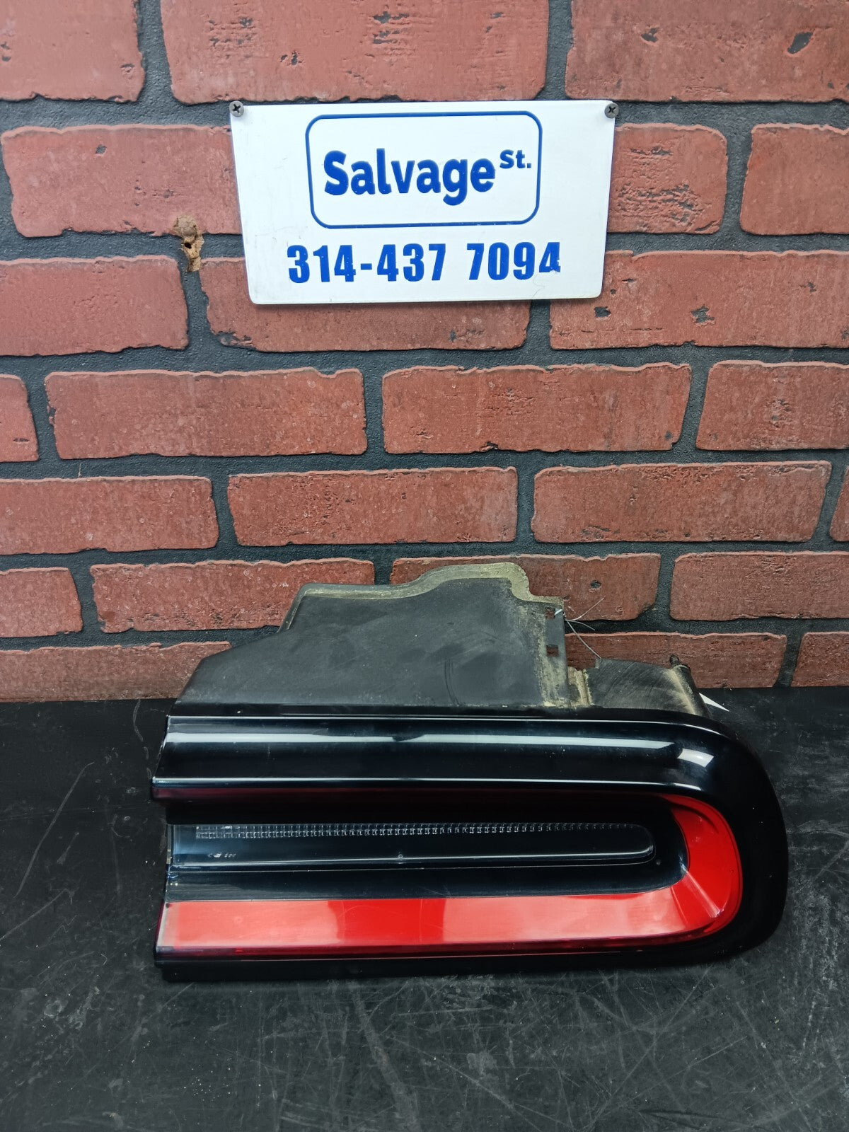 2015-2023 Dodge Challenger Rear Passenger RH Side Tail Light Lamp 68174068ac