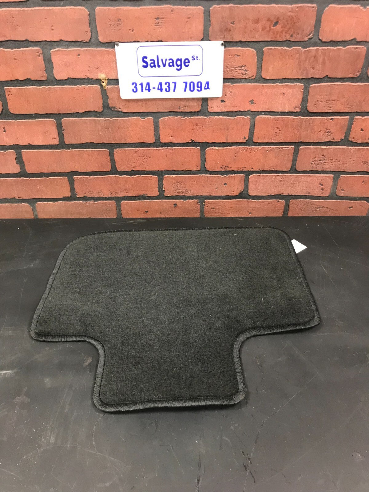 2018-2023 Chrysler 300 Interior Carpet Floor Mats Cover Set of 4 Black