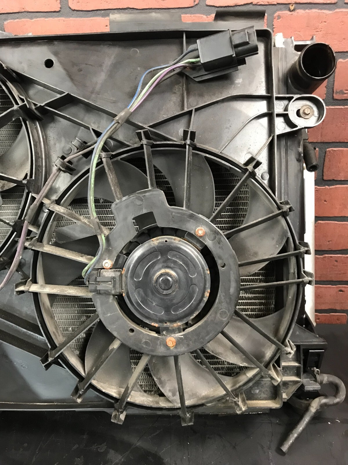 2006-2010 Challenger/Charger/300/Magnum 6.1L A/C Condenser/Radiator/Radiator Fan