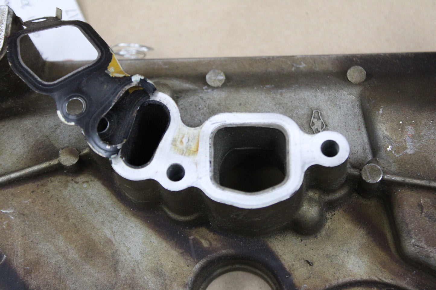 2004-2009 Audi S4 RS4 Driver LH Rear Left Side Timing Chain Cover 079 109 129 G