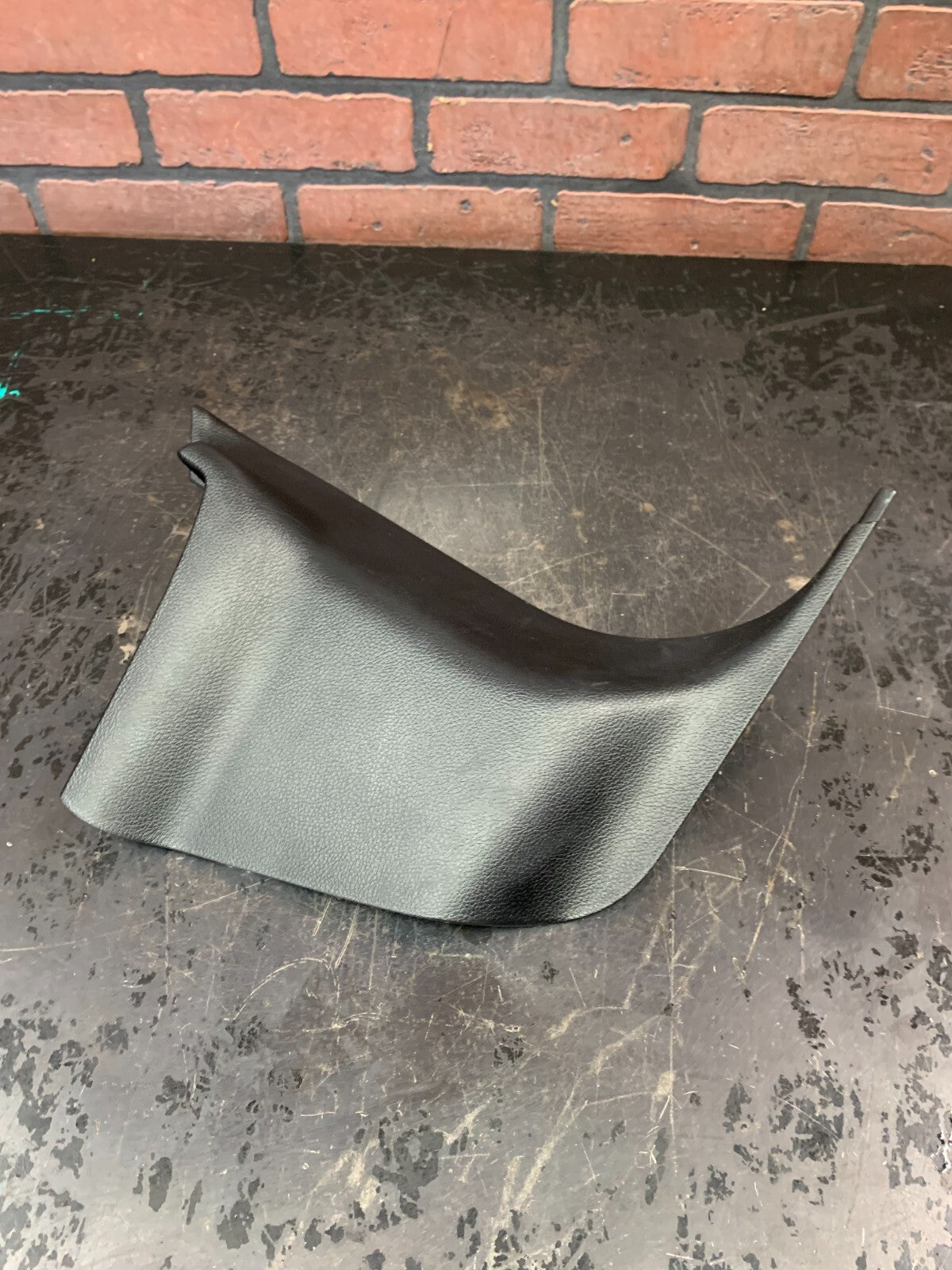2011-2013 Jeep Grand Cherokee OEM Right Front Lower Kick Panel Trim 1GM00DX9AD