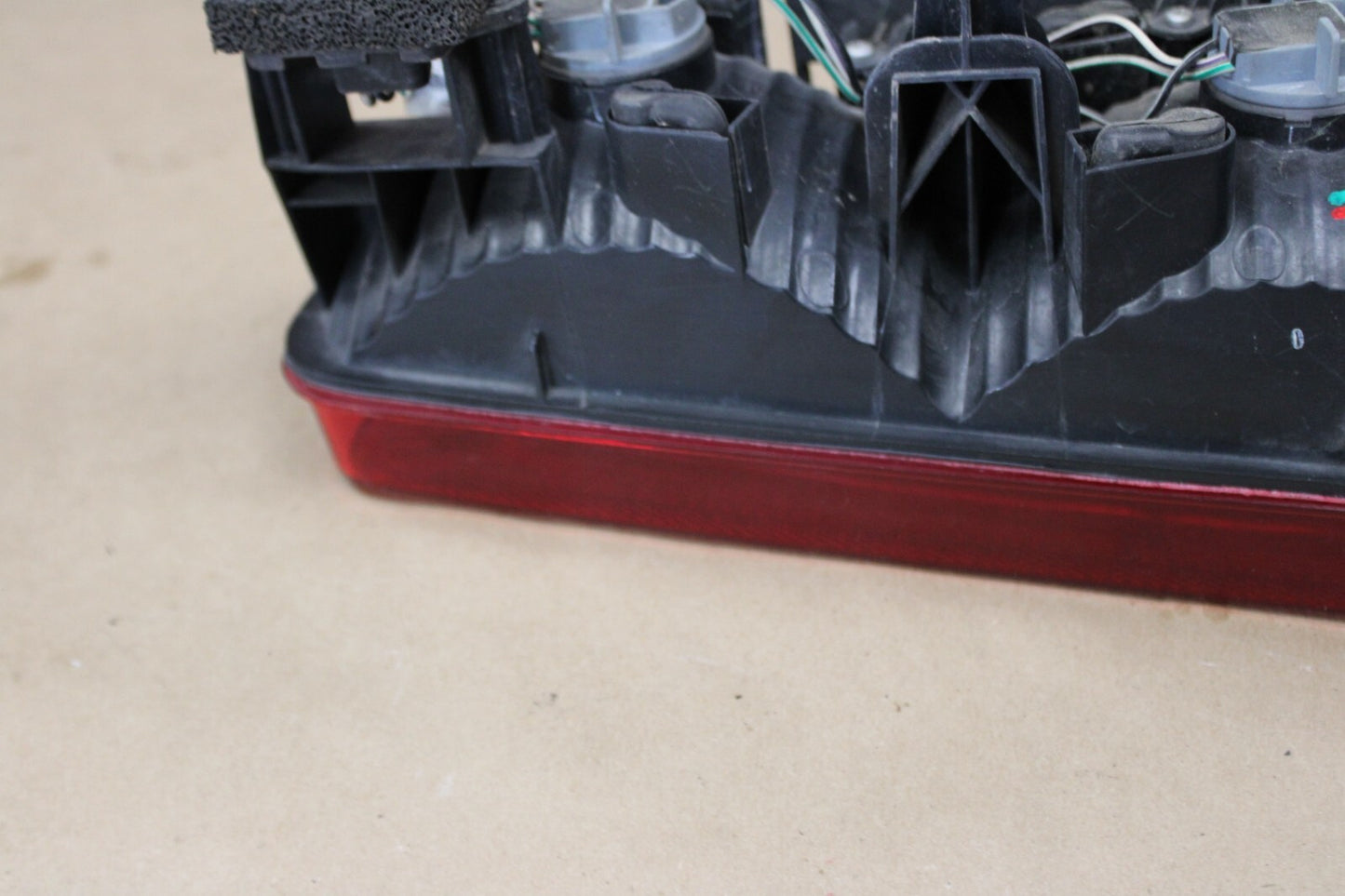 2008-2014 DODGE CHALLENGER OUTER PASSENGER RH SIDE TAIL LIGHT LAMP ASSEMBLY OEM