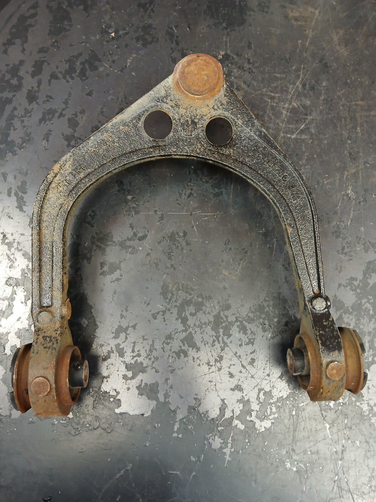 2008-2010 Dodge Challenger Front Upper LH & RH Control Arm Set spn027462