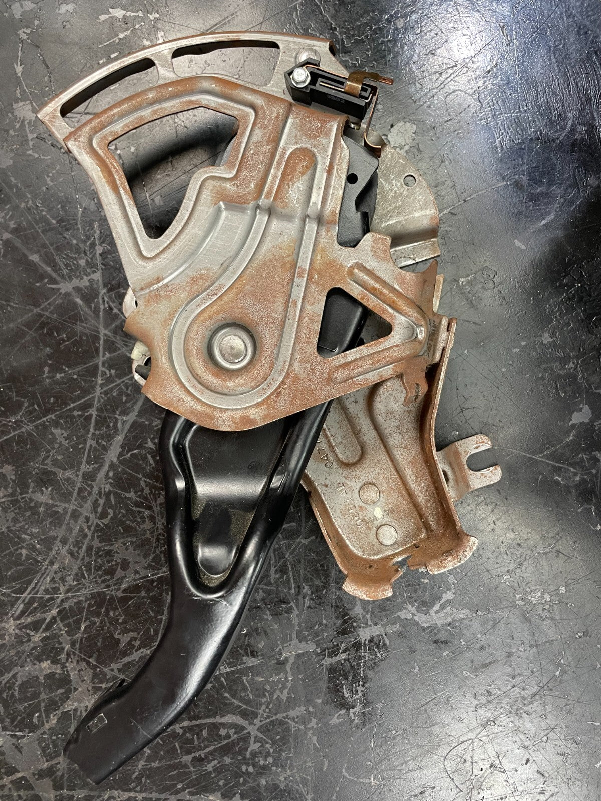 2007-2023 DODGE CHARGER EMERGENCY PARK PARKING BRAKE PEDAL OEM 04779478AI