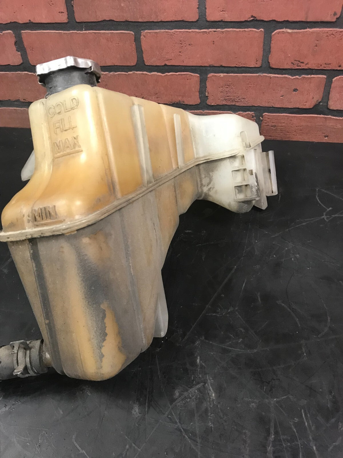 05-10 Challenger Charger Magnum 300 Coolant Recovery Bottle Reservoir 04596466AF
