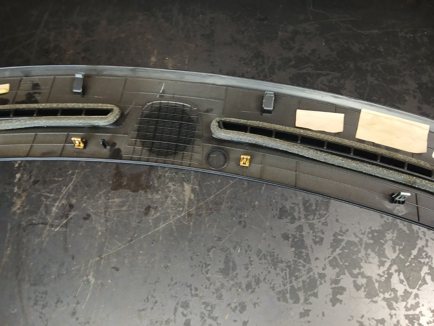 2011-2023 Charger/300 Dash Windshield Defroster Grille Panel 1jq67dx9ai