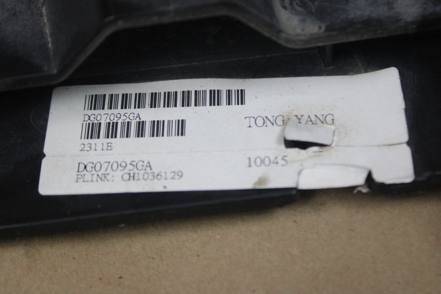 2015-2022 DODGE CHALLENGER FRONT BUMPER LOWER GRILLE ASSEMBLY DG07095GA
