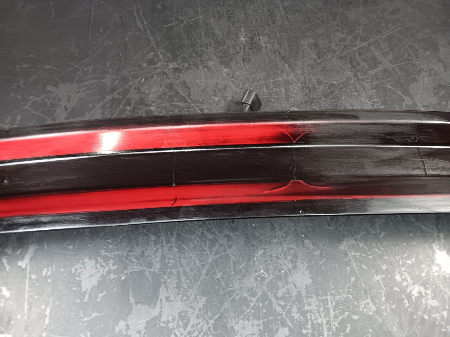 2015-2023 Dodge Charger Rear Center Tail Light Lamp Assembly 68398666ac